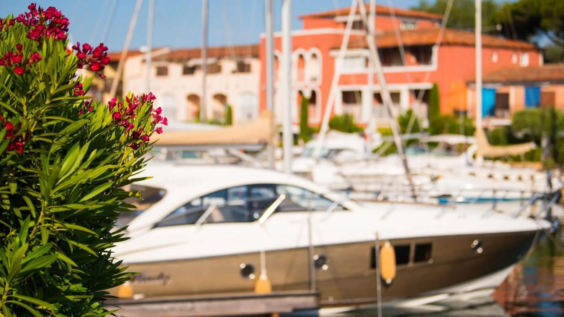 Holiday home Enlarged House With Wifi And A Mooring Next To The Beach - Ac Grimaud
