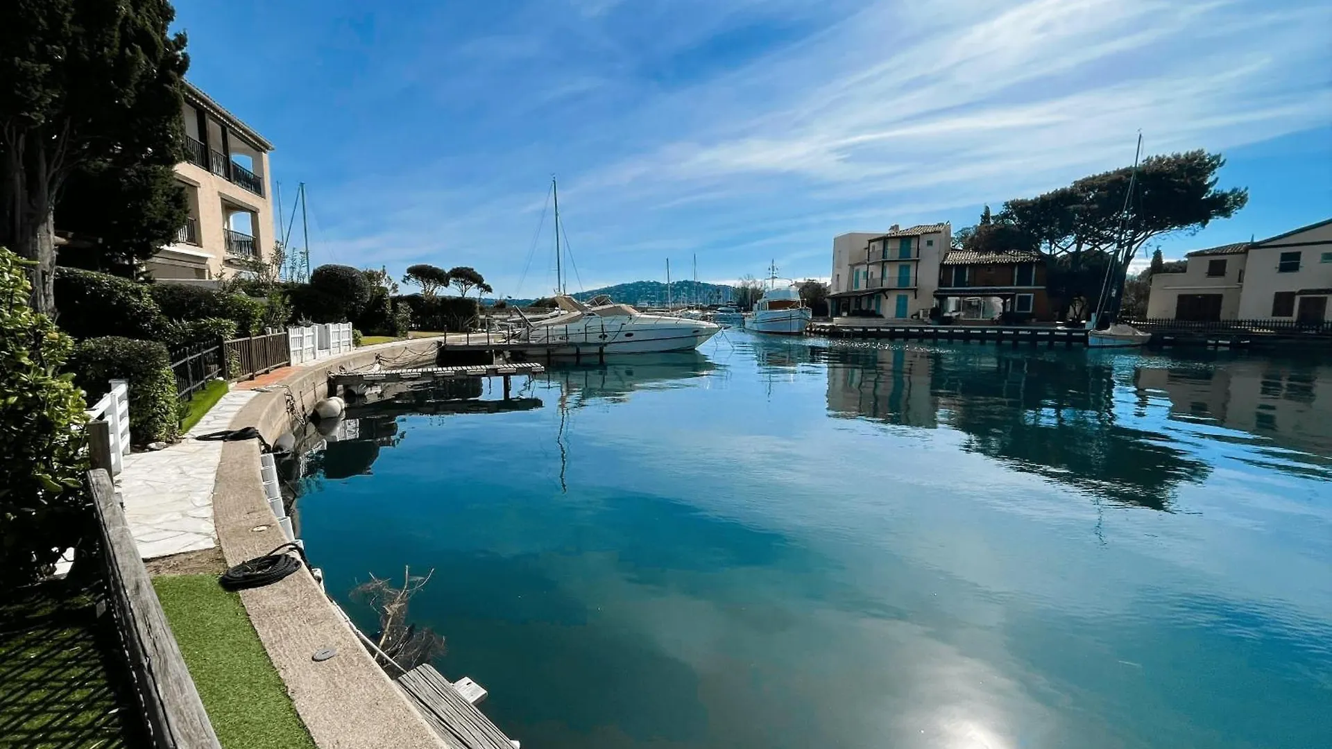 Holiday home Enlarged House With Wifi And A Mooring Next To The Beach - Ac Grimaud