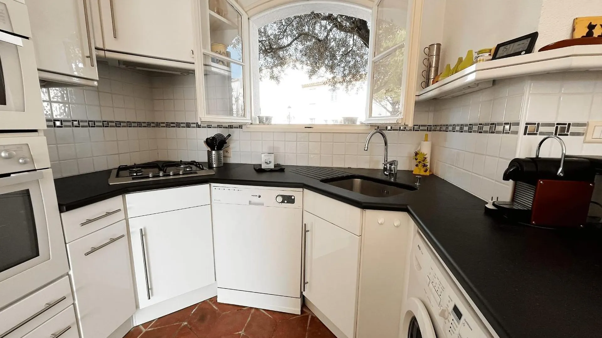 Enlarged House With Wifi And A Mooring Next To The Beach - Ac Grimaud